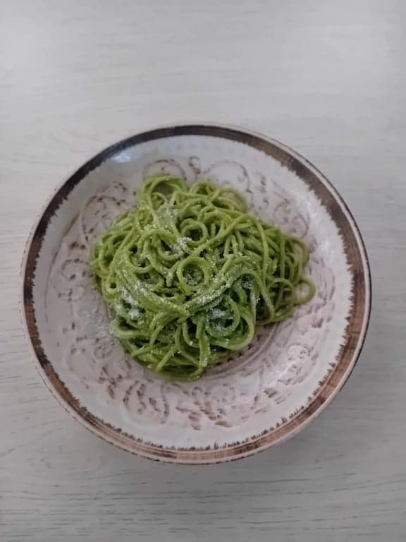 Tallarines al pesto
