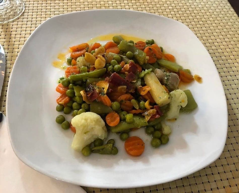 Verduras salteadas con jamón